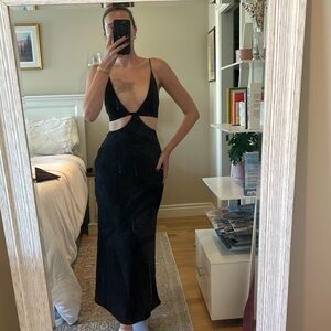 Black bec and bridge ciao Bella maxi dress(model size 25/26 waist height 5’10”)